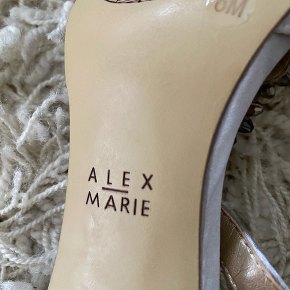 NWT Alex Marie Crystal Embellished Evening Sandals Silver Satin, size 6M - Picture 12 of 15